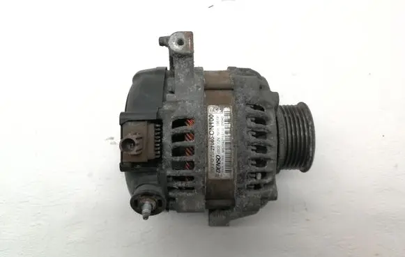 Toyota Auris E180 Generator/alternator 270600N100