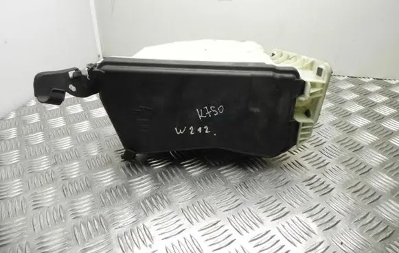 Mercedes-Benz E W212 Fuse box set A2125400382 K750