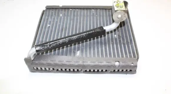 Mitsubishi Lancer Air conditioning (A/C) radiator (interior) CSA387B006A