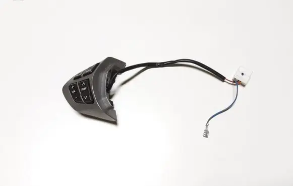 Steering wheel buttons/switches