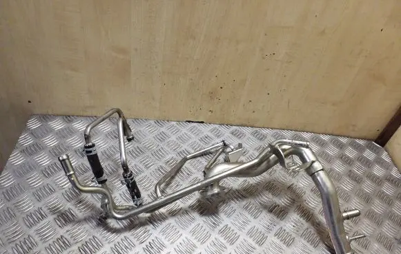 Volvo XC90 Engine coolant pipe/hose