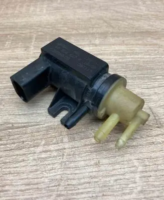 Volkswagen PASSAT B6 Turbo solenoid valve 1K0906627A