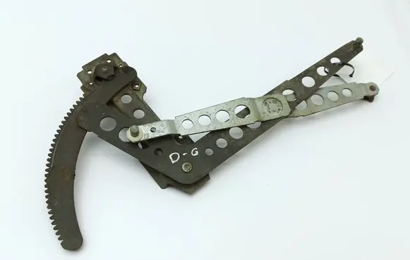 Volvo 240 Rear door manual window regulator 