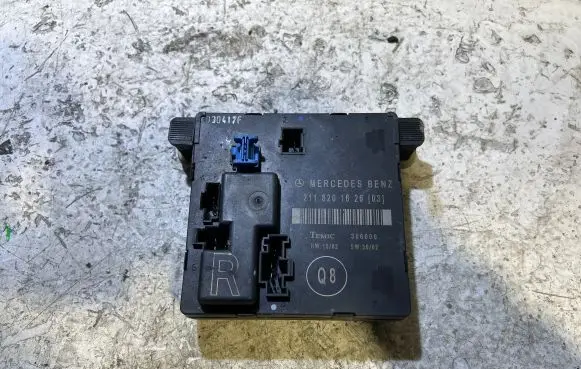 Mercedes-Benz E W211 Door control unit/module 2118201626 356806