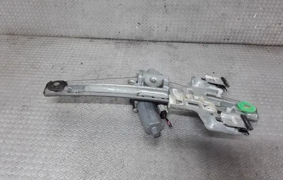 Chrysler 300 - 300C Rear door window regulator with motor 992733101