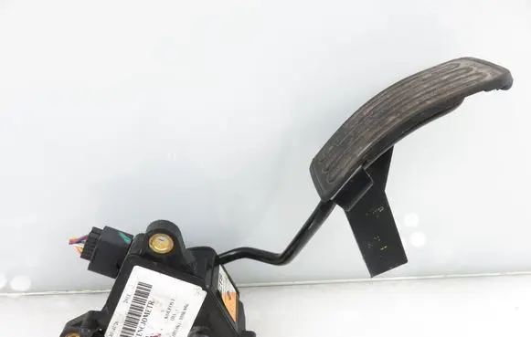 Renault Koleos I Accelerator throttle pedal 18002JY40A