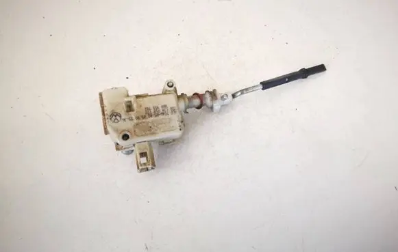 Volkswagen Bora Central locking motor 3b0959782 1j0810773