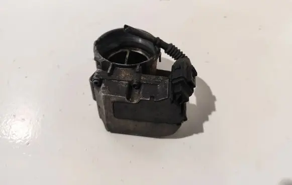 Audi A4 S4 B7 8E 8H Throttle valve 059128063d