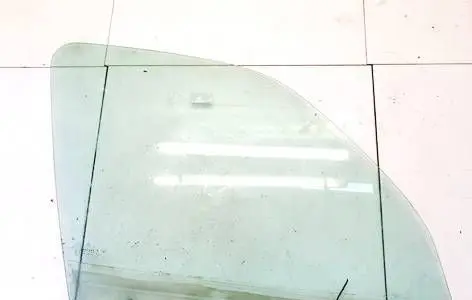 Citroen Xsara Picasso Front door window glass four-door DOT249AS2M27