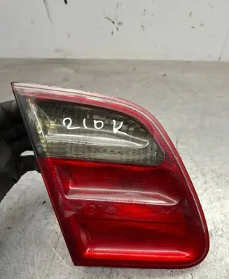 Mercedes-Benz E W210 Rear/tail lights A2108208564 318521Q2