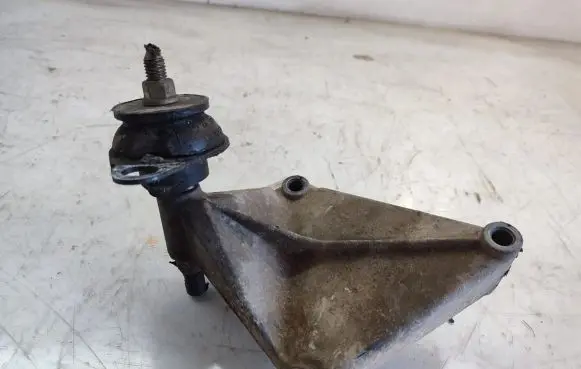 Renault Scenic I Gearbox mount