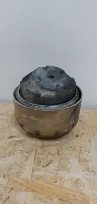 Engine mount bracket