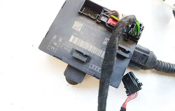 Audi Q3 8U 8X0959795C