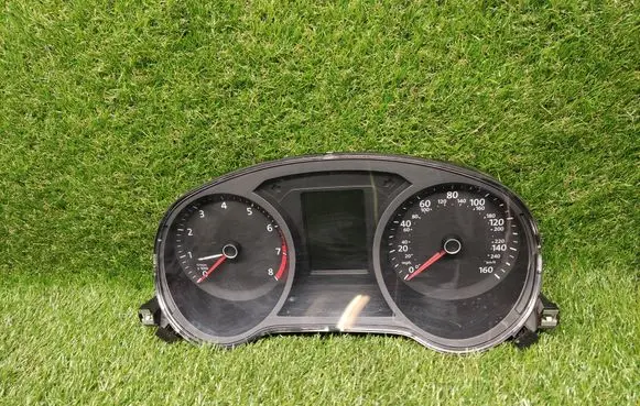 Volkswagen Jetta VI Speedometer (instrument cluster) 5C6920954B