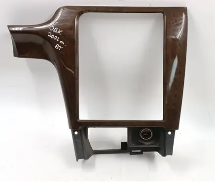 Subaru Outback Radio/GPS head unit trim 