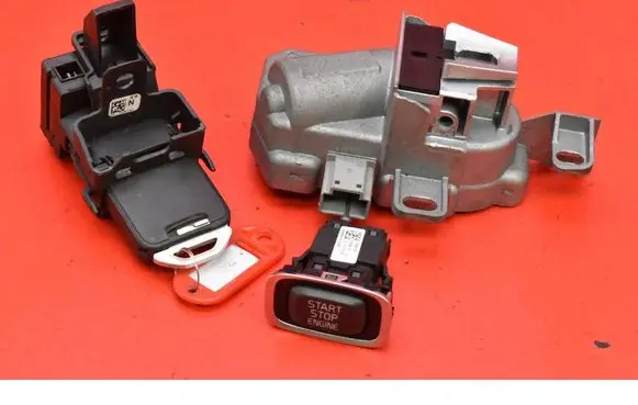 Volvo V40 Ignition lock AH4N15607AE