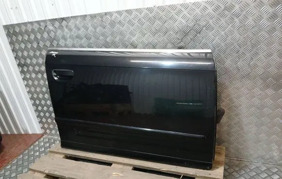 Audi A4 S4 B7 8E 8H Front door