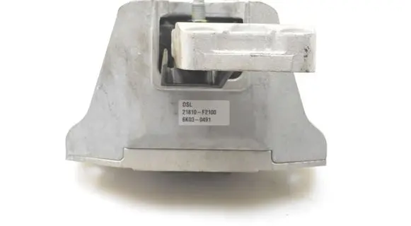 Engine mount bracket