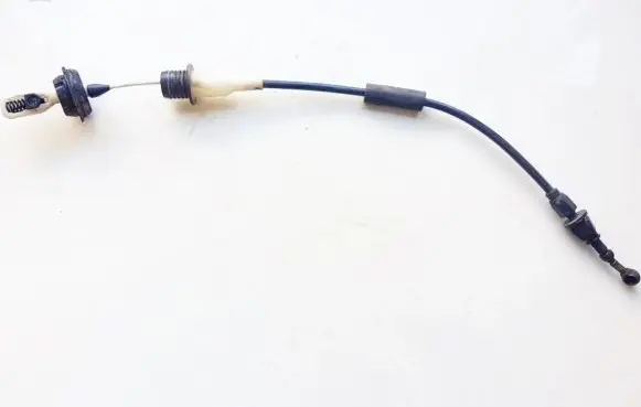 Mercedes-Benz E W210 Throttle cable 2103002330