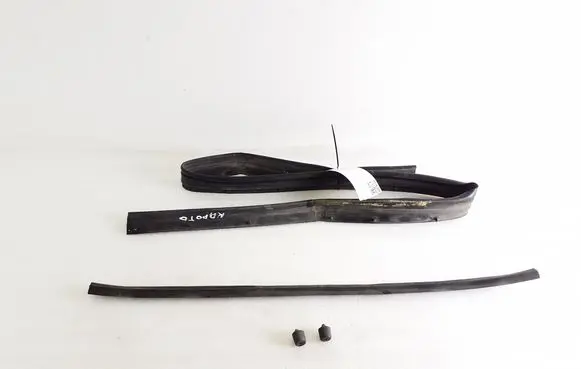 Nissan Pulsar Engine compartment rubber 