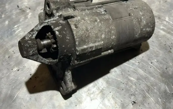 Citroen C3 Picasso Starter motor 9645100680