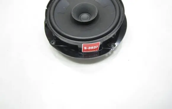 Volkswagen Caddy Front door speaker 7E0035710B