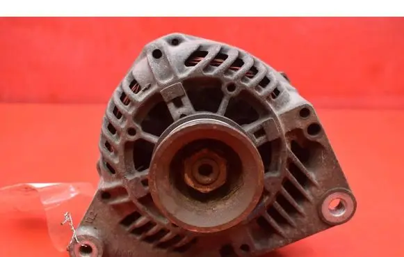 Audi A4 S4 B5 8D Generator/alternator