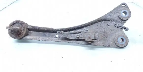 Toyota Avensis T270 Rear control arm