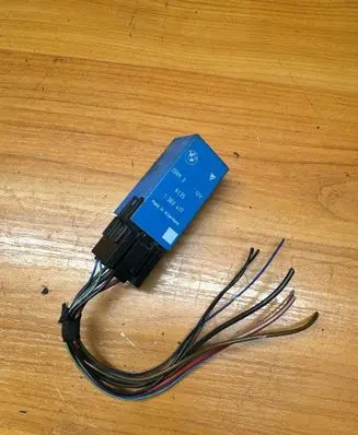 BMW 5 E39 Other relay 1383417 6135