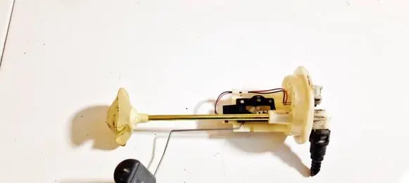 Subaru Legacy Fuel level sensor 