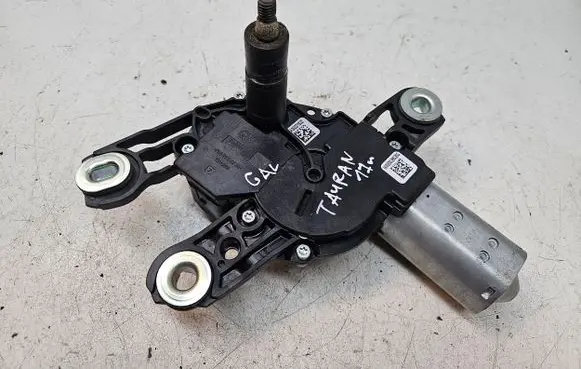 Volkswagen Touran III Rear window wiper motor 5G0955711A