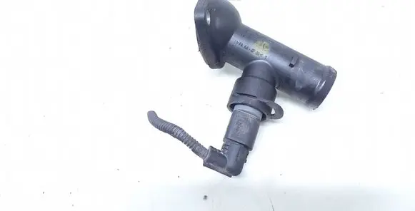 Volkswagen PASSAT B6 Engine coolant pipe/hose 03G121121D 06A919501A