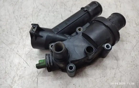 Land Rover Freelander 2 - LR2 Thermostat/thermostat housing 9657182080