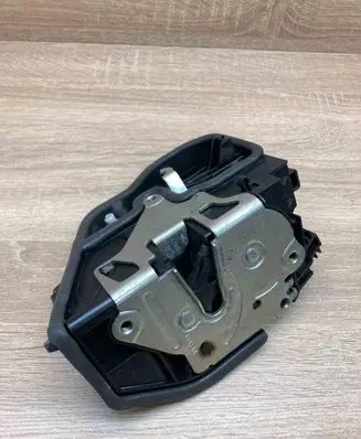 BMW 5 F10 F11 Rear door lock 7202147 A046998