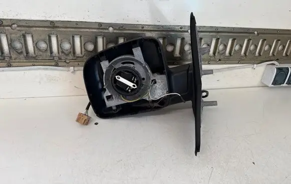 Volkswagen Transporter - Caravelle T5 Front door electric wing mirror E9024558