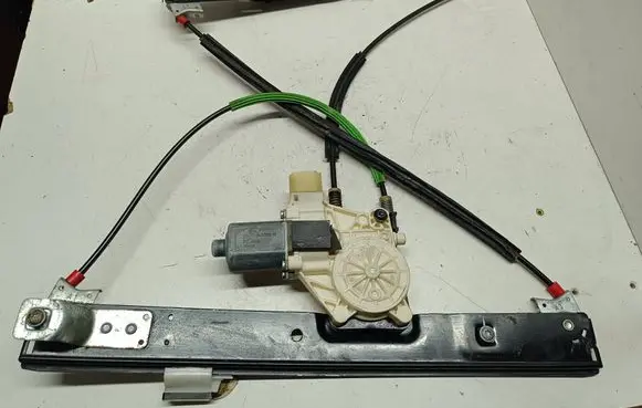 Ford Mondeo MK IV Front door window regulator with motor 6M2114A389B FC6653 1010