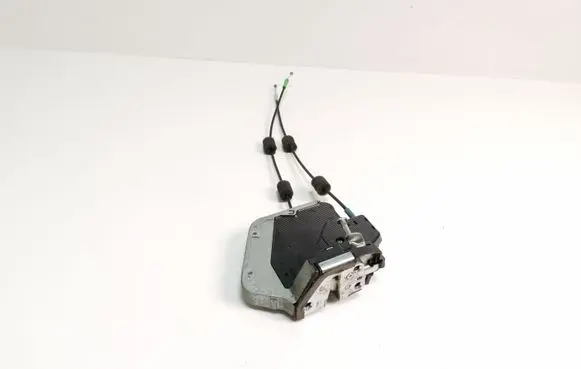 Toyota RAV 4 (XA30) Rear door lock