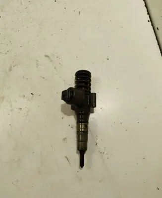 Audi A3 S3 8P Fuel injector 03g130073b 0414720402