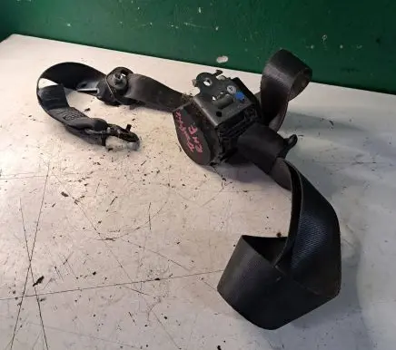 Nissan Primastar Front seatbelt A520744