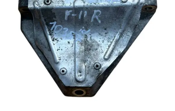 BMW 5 F10 F11 Engine mounting bracket 8777628