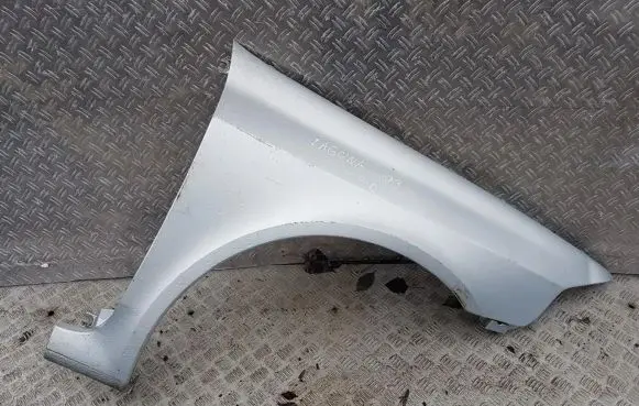 Renault Laguna II Fender