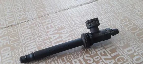 Renault Master III Clutch master cylinder 8201035311