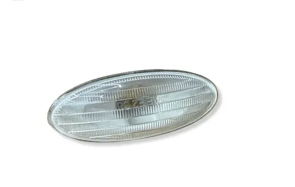 Nissan Juke I F15 Front fender indicator light A045496