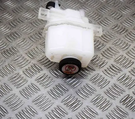 Toyota C-HR I Coolant expansion tank/reservoir