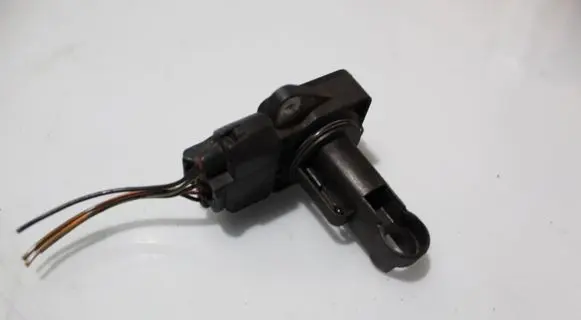 Toyota Auris 150 Mass air flow meter 22204