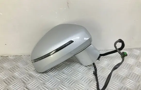Audi TT TTS Mk2 Front door electric wing mirror