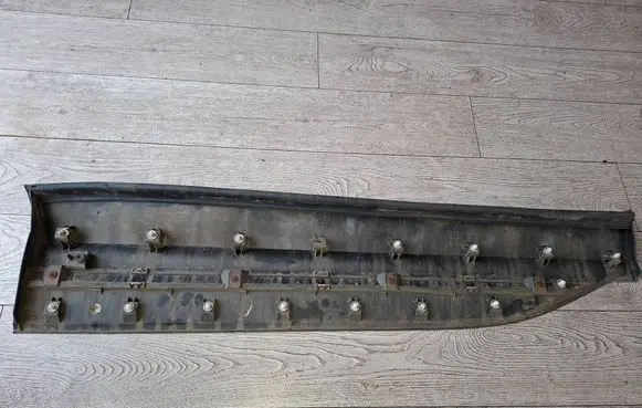 Front door trim (molding)