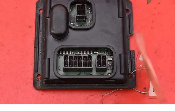 Volkswagen PASSAT B6 Voltage converter/converter module 7L6941329
