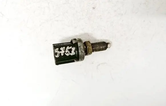 Toyota Avensis T220 Brake pedal sensor switch