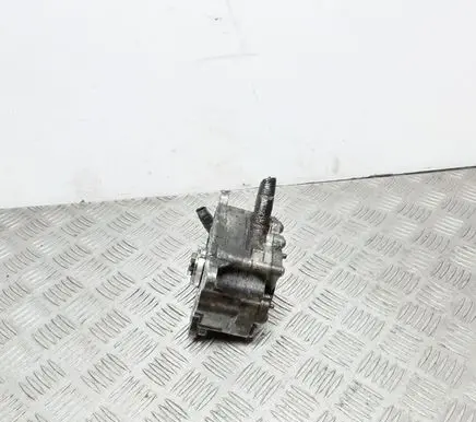 Volkswagen PASSAT B6 Vacuum pump 03G145209 V5120 101005